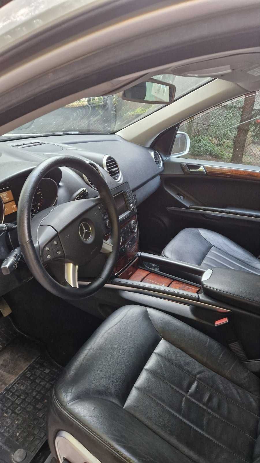 Продава се Mercedes ML W164 3.2д на пружини - ЛИЗИНГ