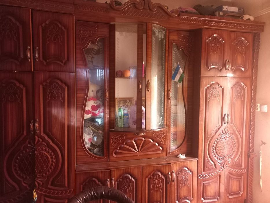Mebel ikkalasi birga sotiladi