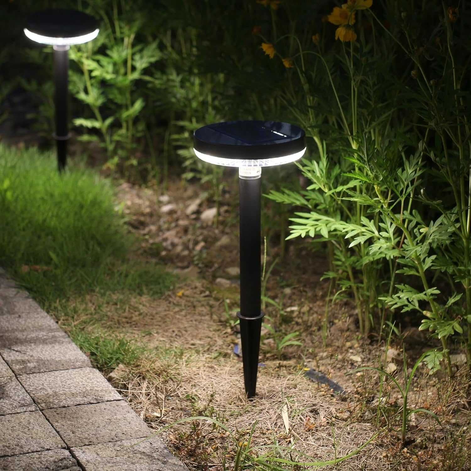 DAWALIGHT Соларни градински лампи, IP65 Водоустойчиви, 4 броя, черни