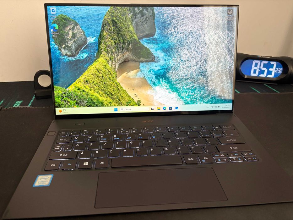Vand Laptop Acer Swift 7 SF714-52T,perfecta stare.Variante