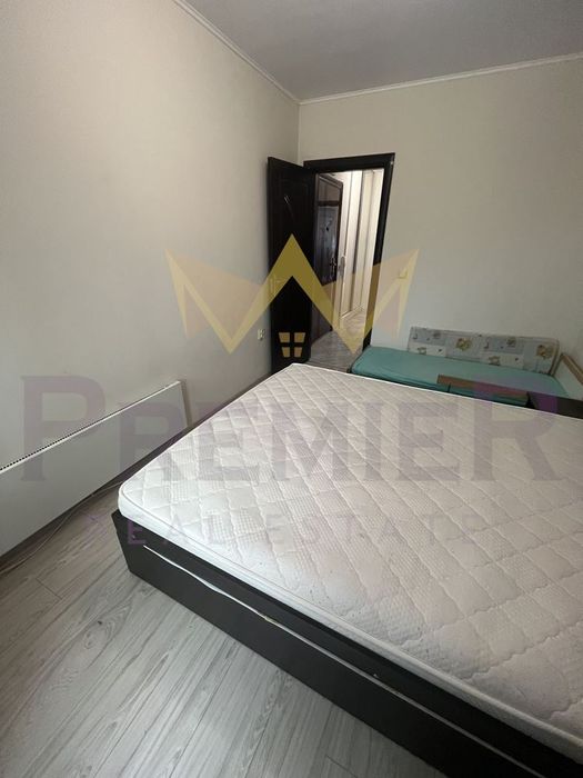 Дава се под наем Двустаен апартамент в Варна, Цветен квартал - 80 кв.м за 561 € - Снимка #6