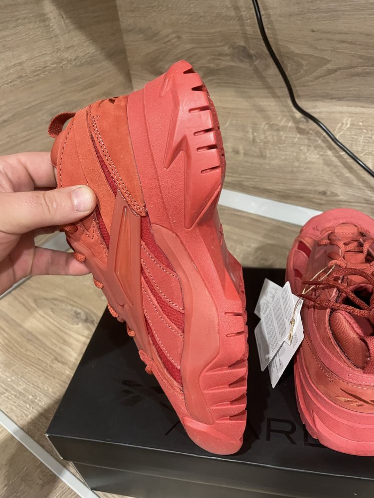 Reebok x Cardi B V2 дамски маратонки 100% оригинал!