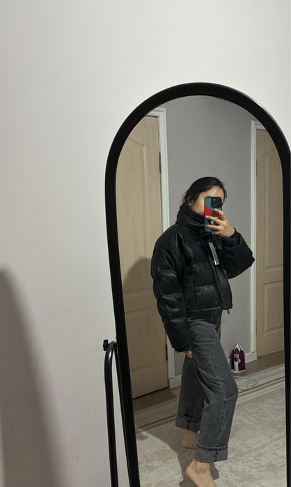 Черная кожаная куртка Calvin Klein женская