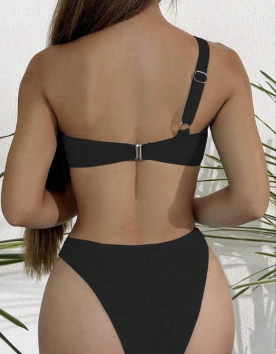 Бански костюм тренд