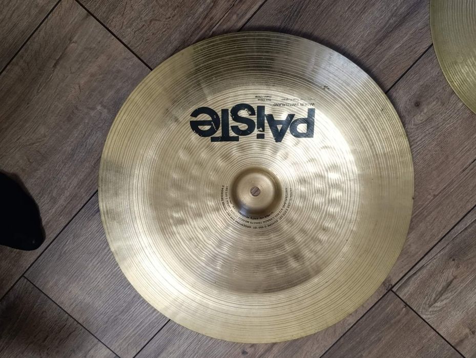 Продавам Швейцарски чинели Paiste!