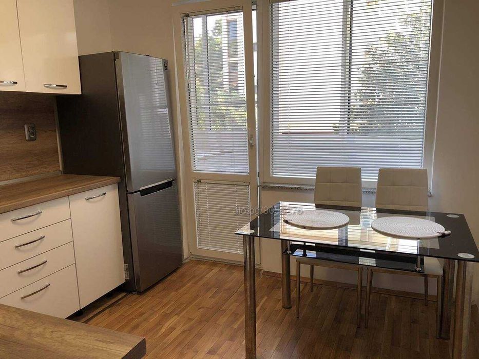 Дава се под наем Двустаен апартамент в Пловдив, Кършияка - 80 кв.м за 375 € - Снимка #2