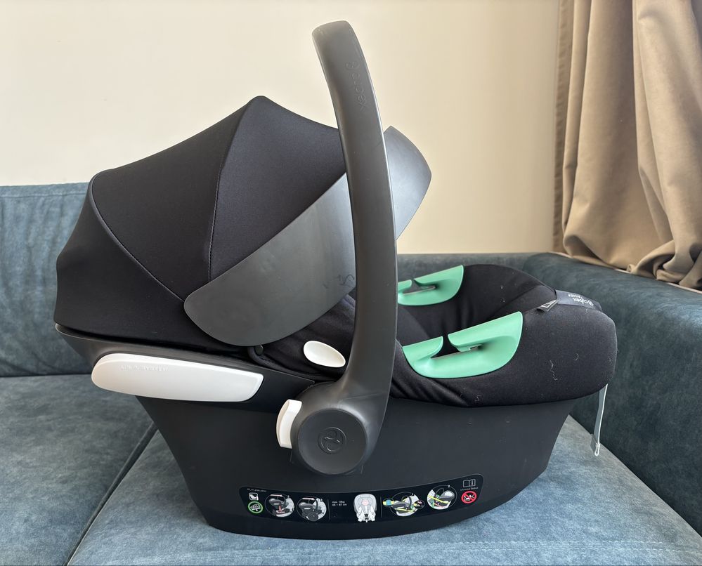 Столче за кола Cybex Aton B2