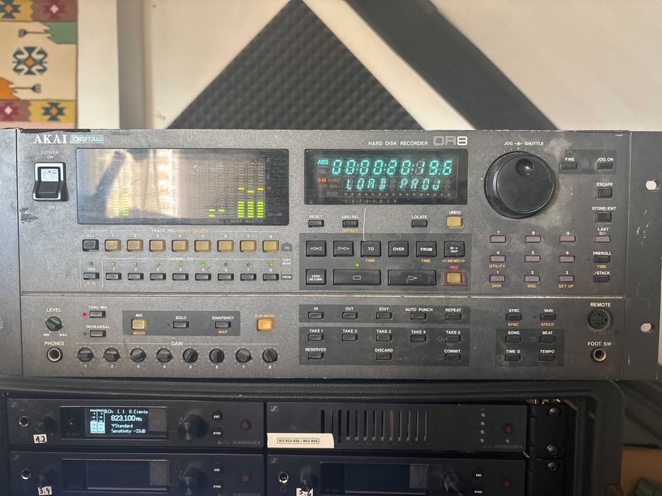 Vând Akai DR8 – recorder digital vintage