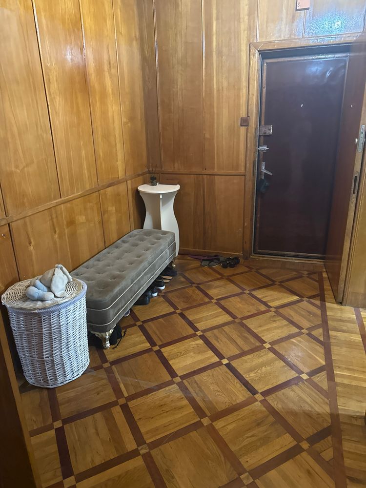 Продается своя квартира на карасу 2 на первом жтаже