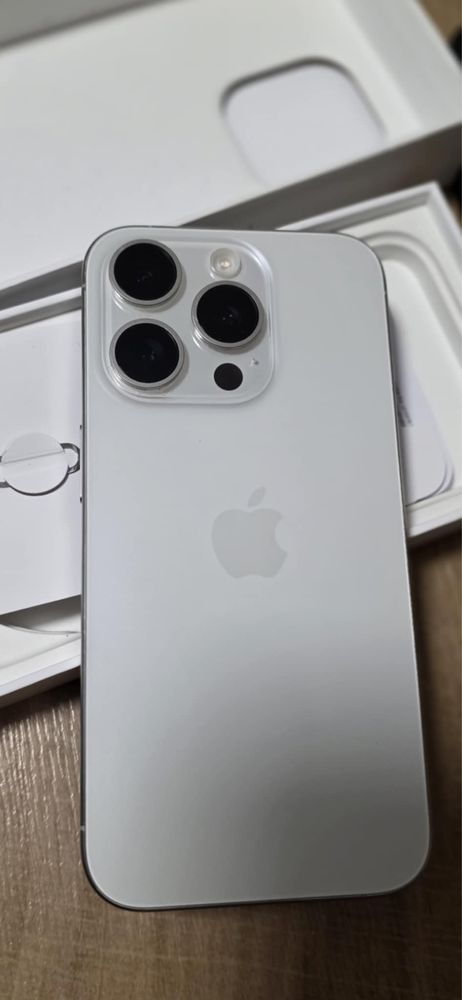 IPhone 15 pro 128GB