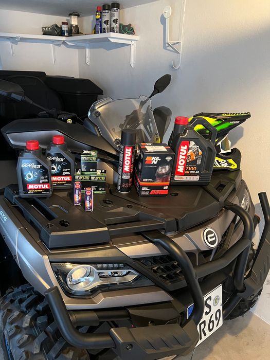 CF Moto 1000 Overland