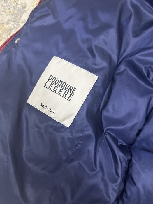 Vesta Moncler roșie originală, măr. 0 (XS-S)