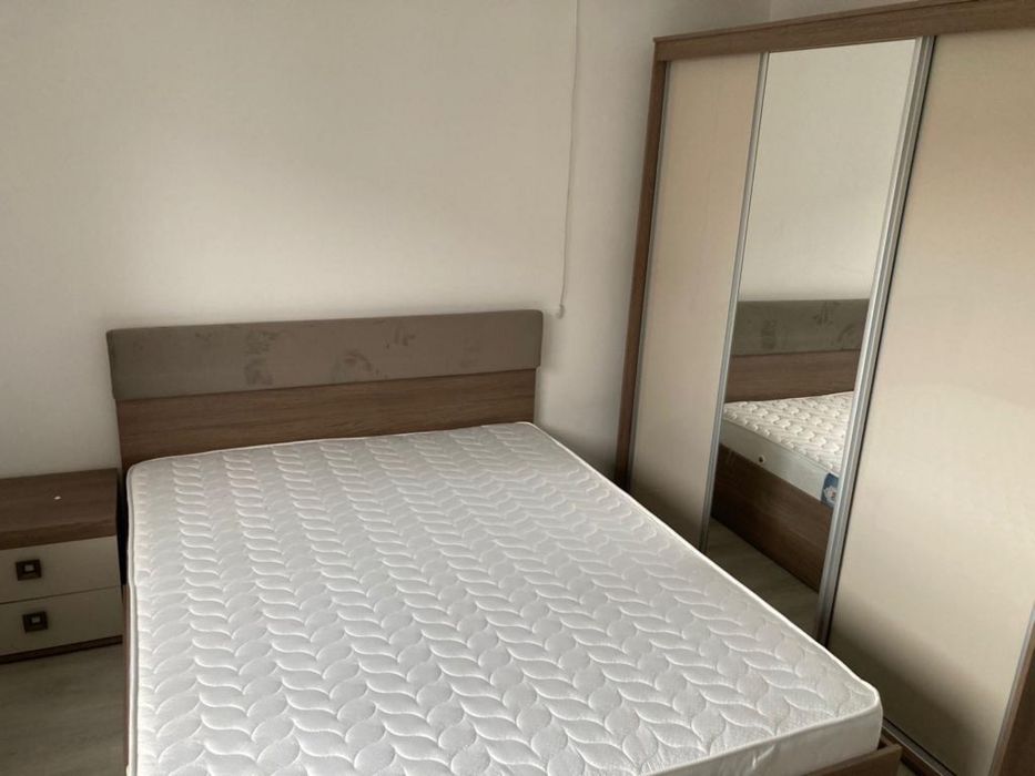 Vand apartament 2 camere