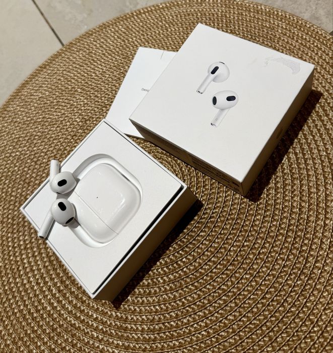 Casti AirPods Apple 3rd generation