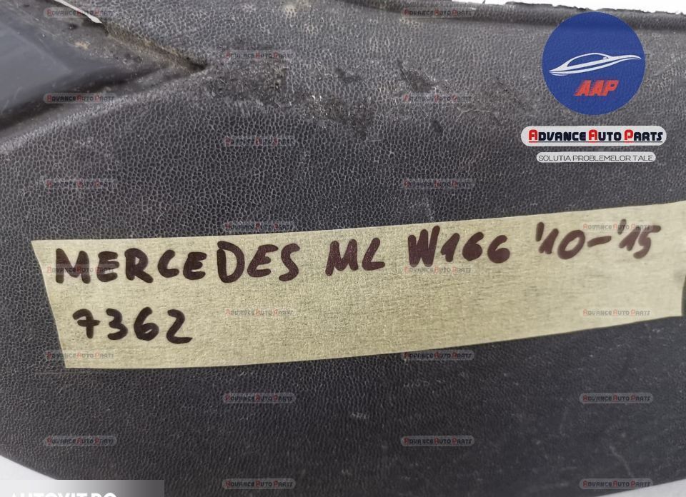 Fusta spate originala in stare buna. Mercedes-Benz  M-Class  W166 [201