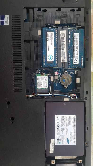 Laptop Lenovo E50 cu I3, 8 gb si ssd