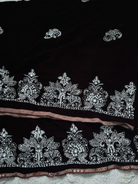 Платове за носии