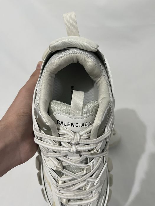 Balenciaga track 42