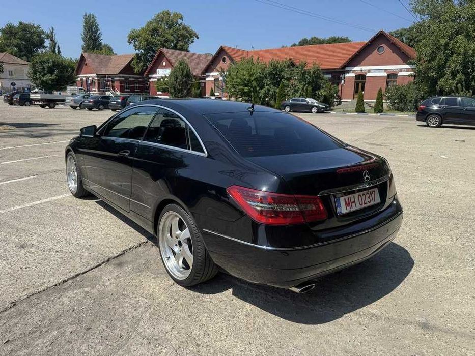 Mercedes Benz E Class Coupe 220 Cdi