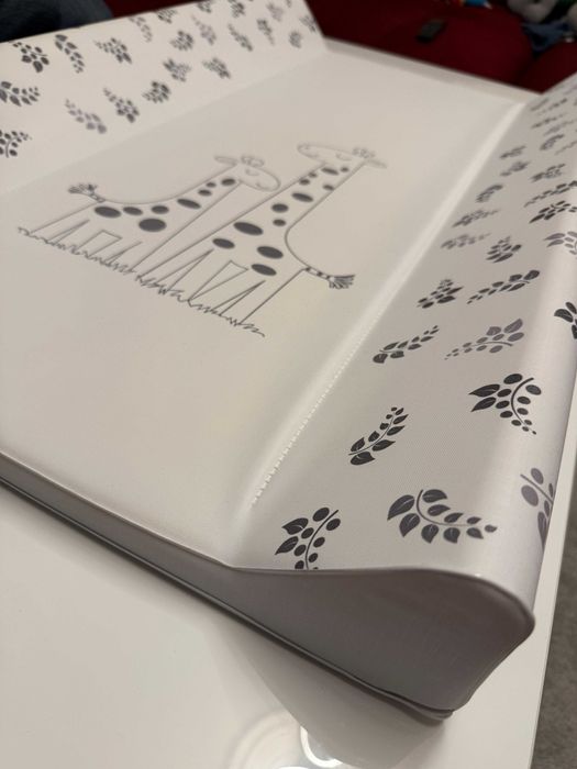 Masa de infasat/schimbat scutec