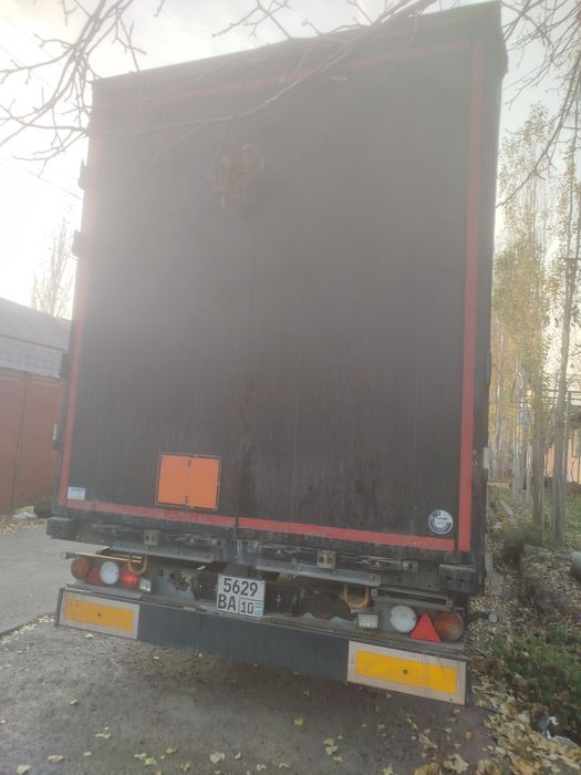 Полуприцеп сотилади