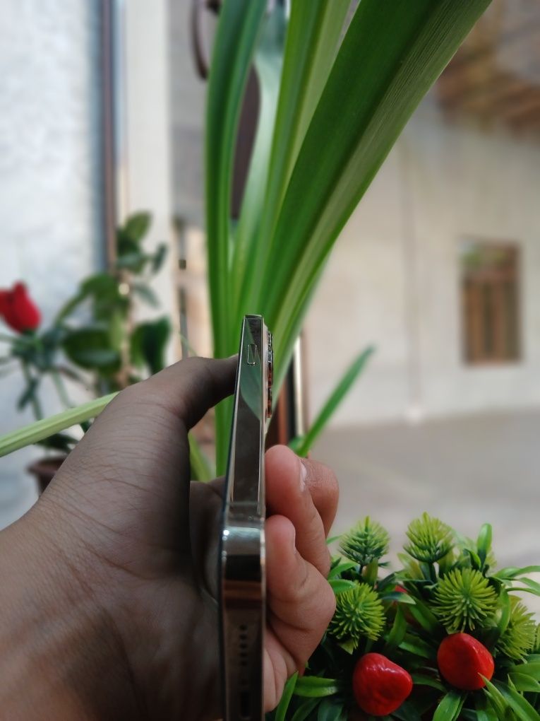 IPhone 13pro gold