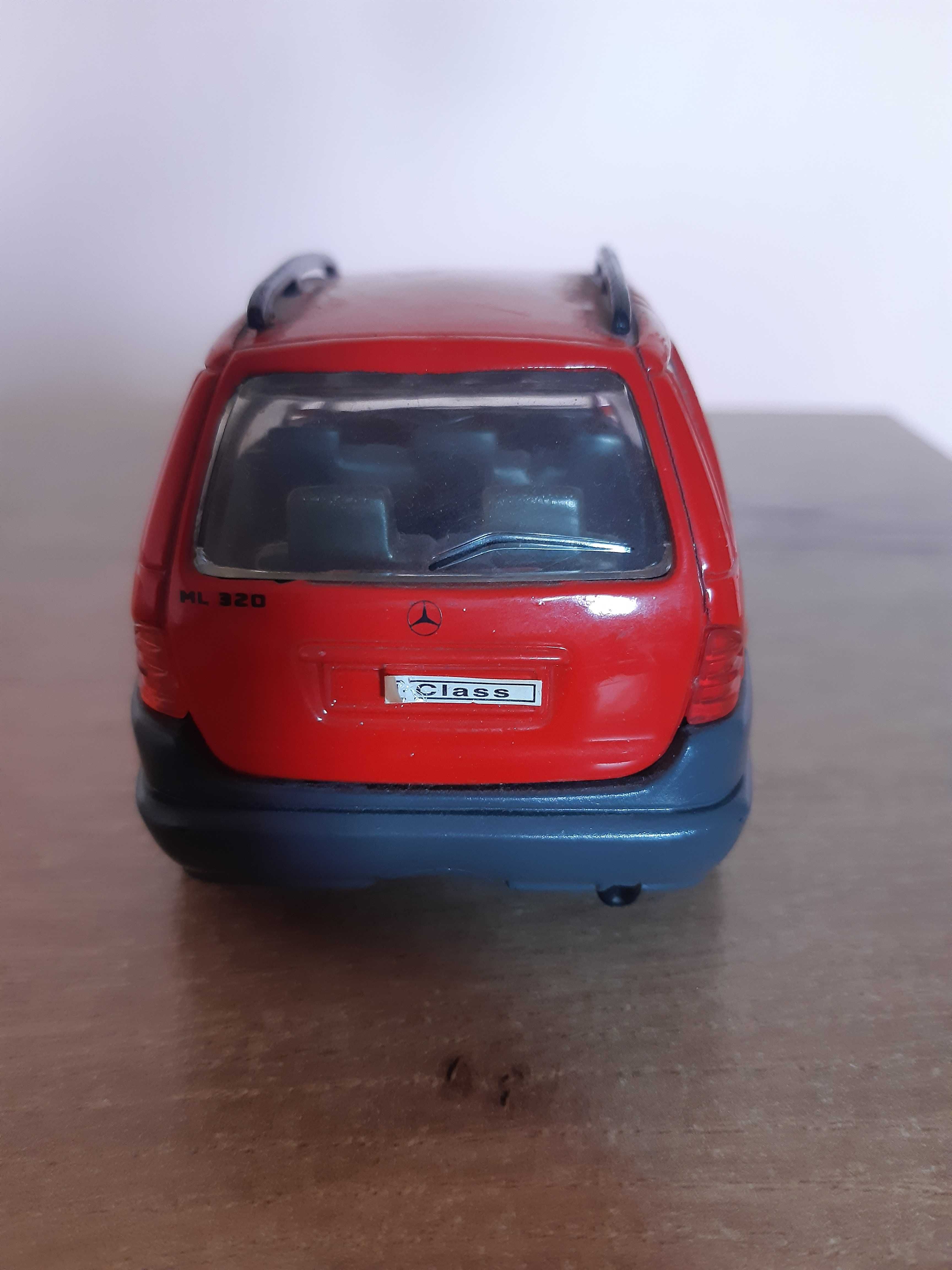 Количка MERCEDES-BENZ M-Class колекционерска