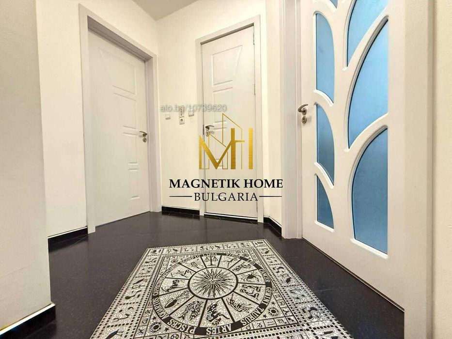 Дава се под наем Двустаен апартамент в Бургас, Център - 67 кв.м за 510 € - Снимка #2