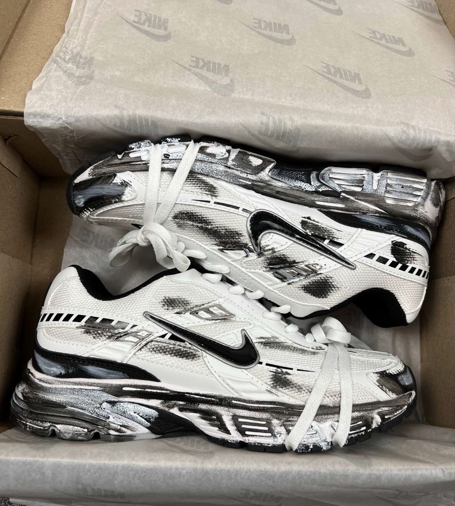 Nike initiator custom | Original