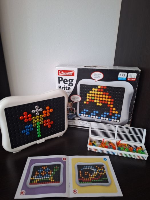Joc creativ Quercetti mozaic cu lumină led.
