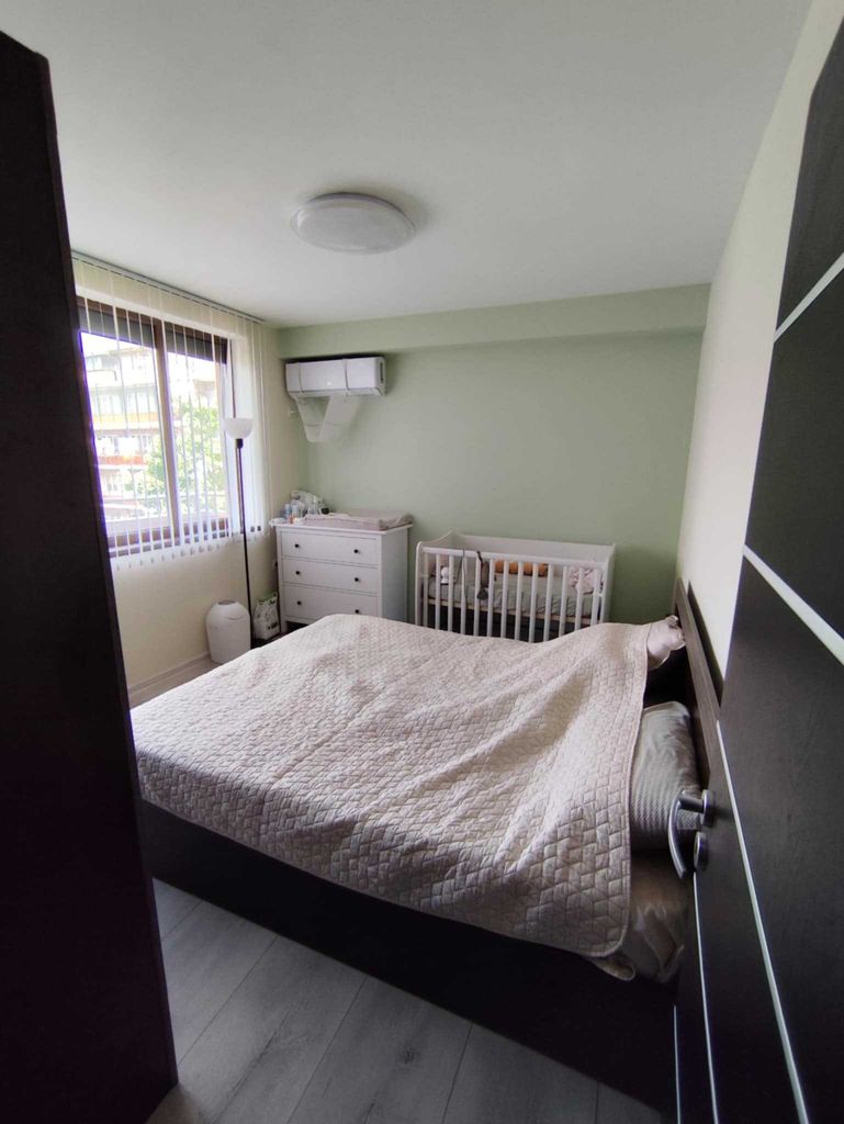 Продава се Тристаен апартамент в Добрич, Център - 100 кв.м за 1199 €/кв.м - Снимка #14