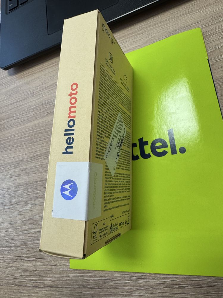 Продавам Motorola G35 5G ЧИСТО НОВ НЕ РАЗПЕЧАТАН!!!