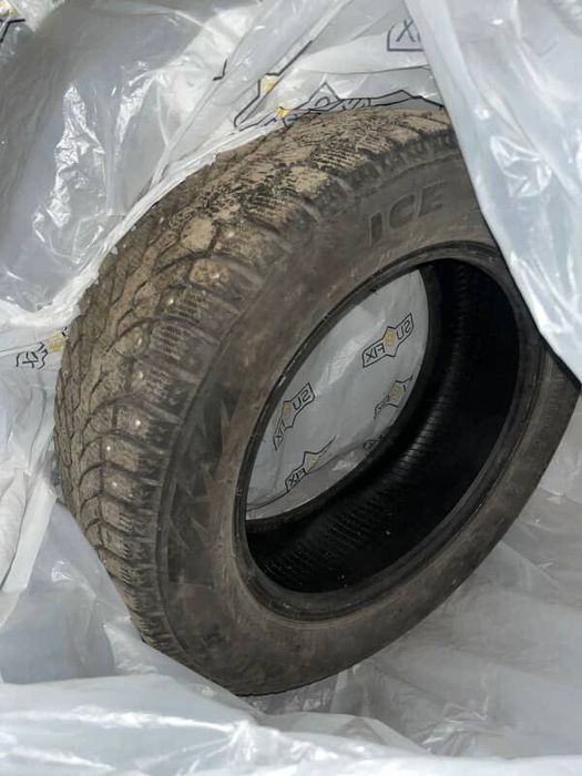 Продам шины комплект