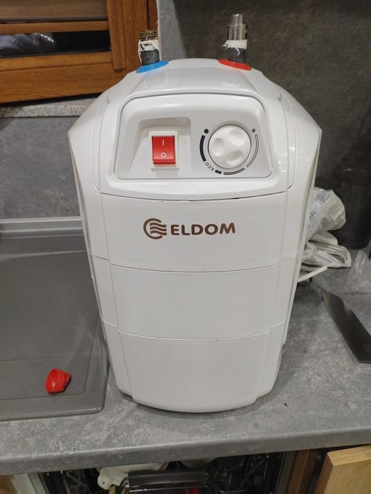 Бойлер за под мивка в перфектно състояние почти неизползван