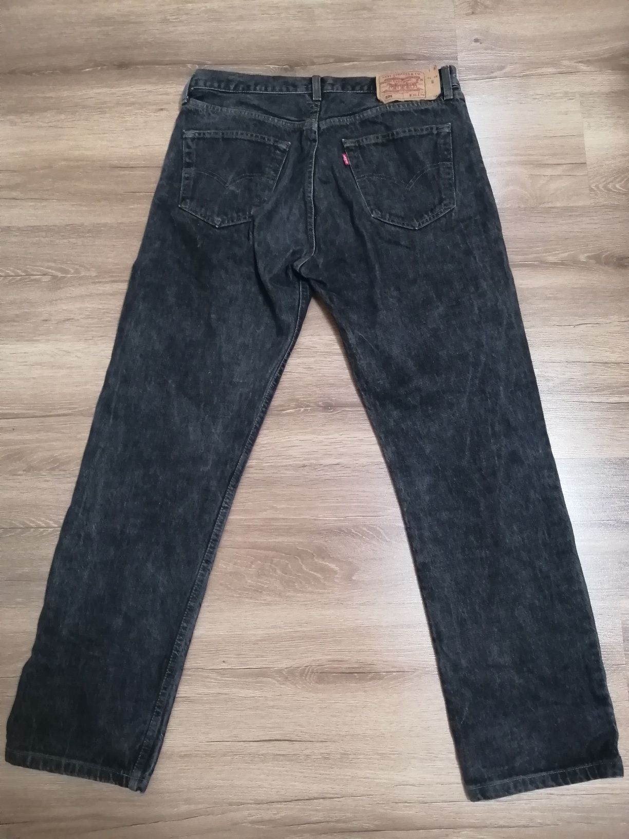 Фирменные джинсы Levis 501