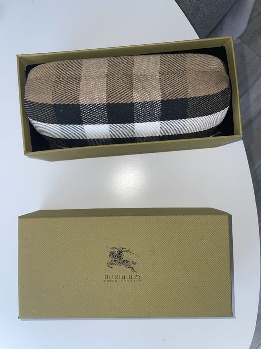 ochelari burberry