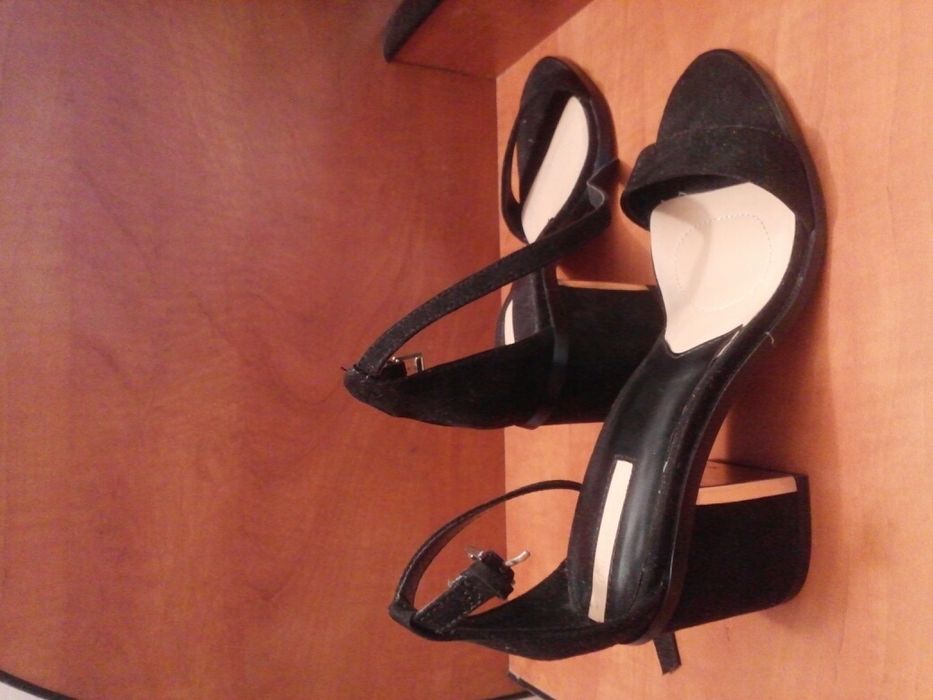 Sandale Stradivarius