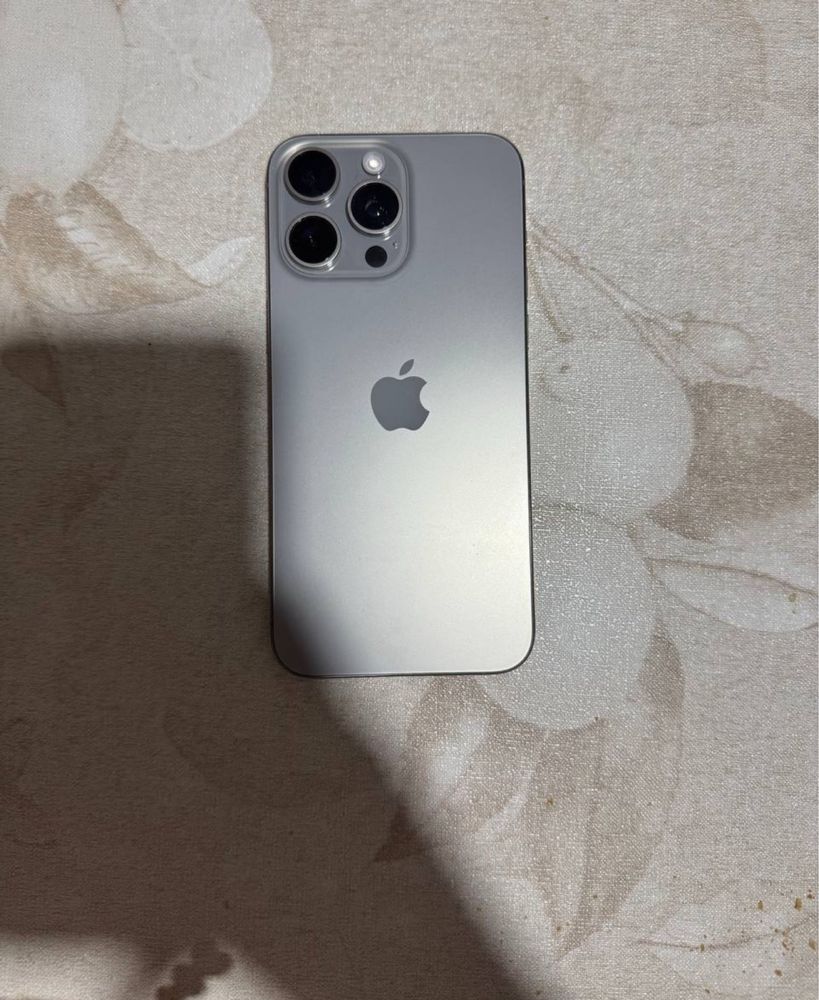 Iphone 15 pro max  256 гб емкость 91