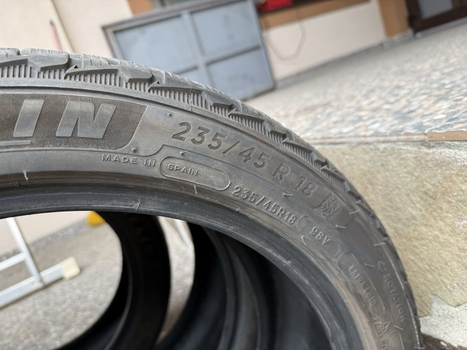 Anvelope Michelin Alpin iarna 235/45 r18