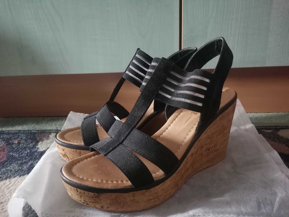 Дамски летни сандали на платформа, 36 номер