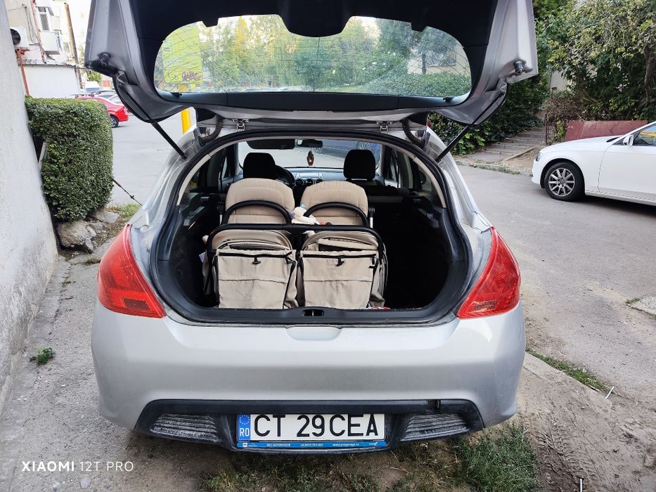 Vând Peugeot 308