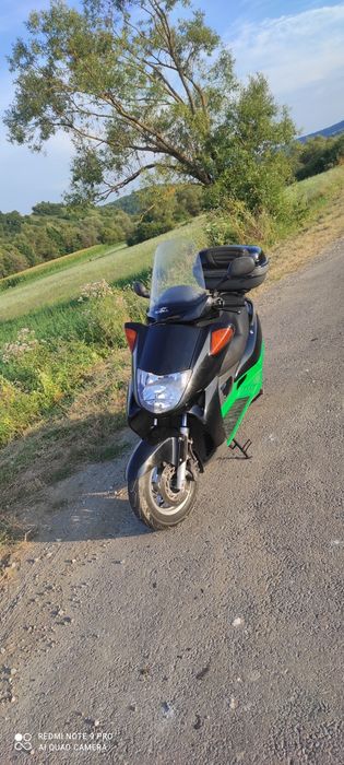 Honda scuter 250 ccm