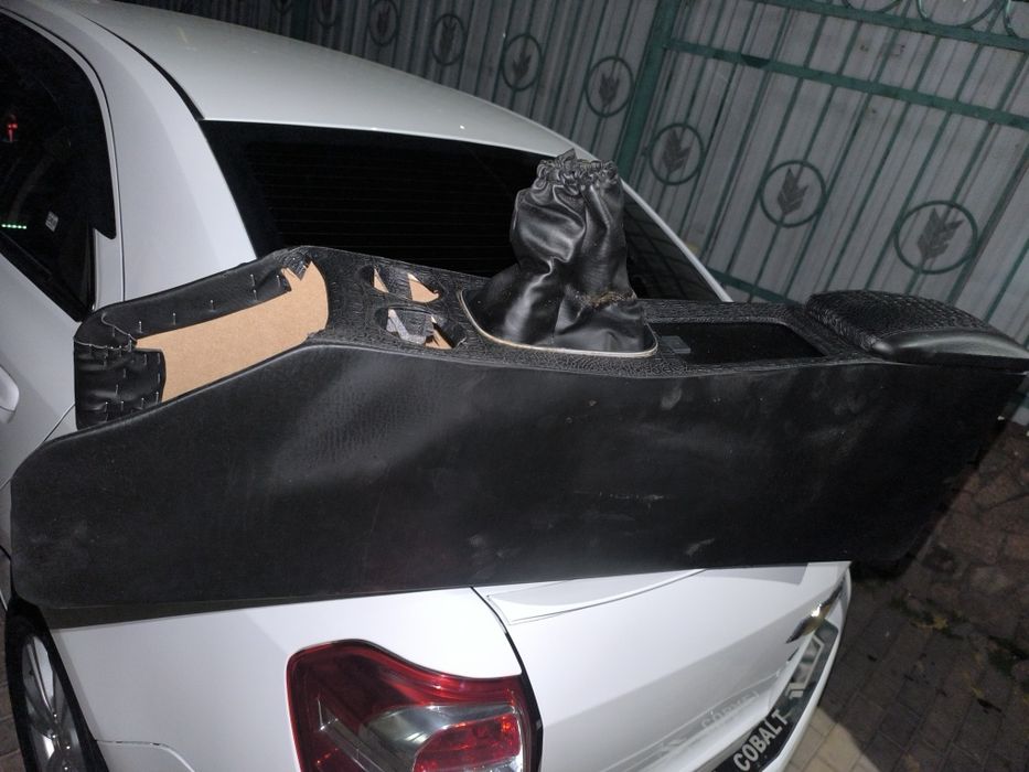 Кобальт бар б/у 100000 сум