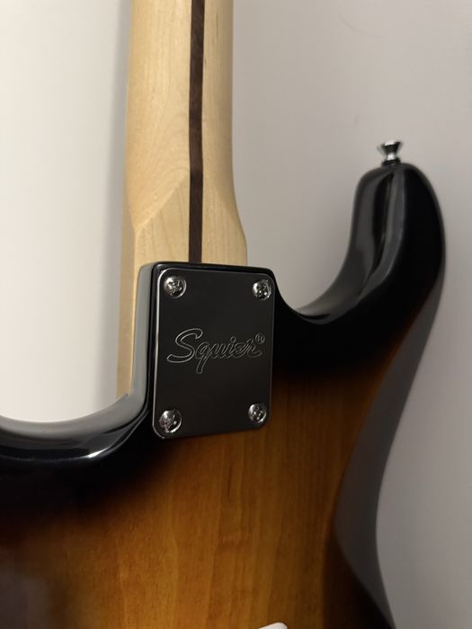 Fender Squier Sonic Stratocaster Pack, 2-color sunburst