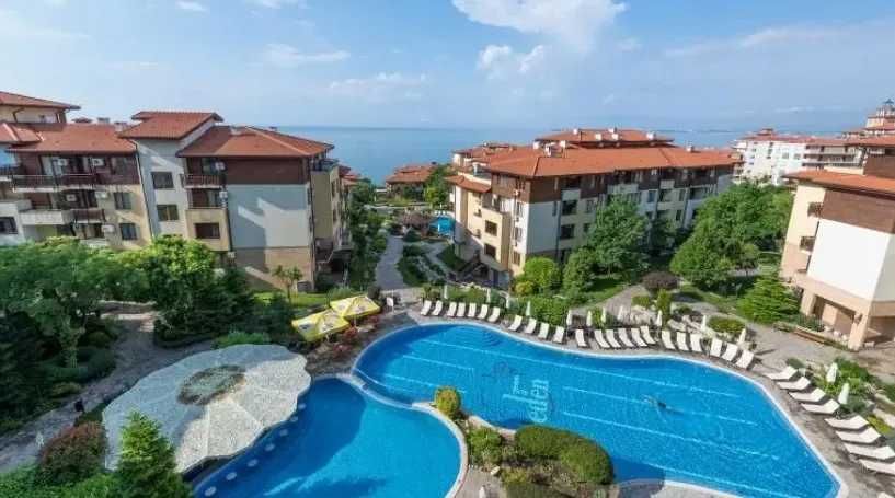 Райска градина. Продава се