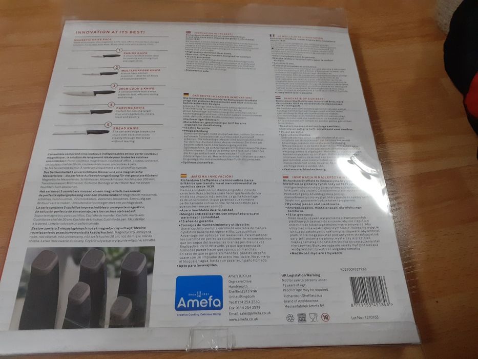 Set 5 cuțite pentru vânător plus suport magnetic