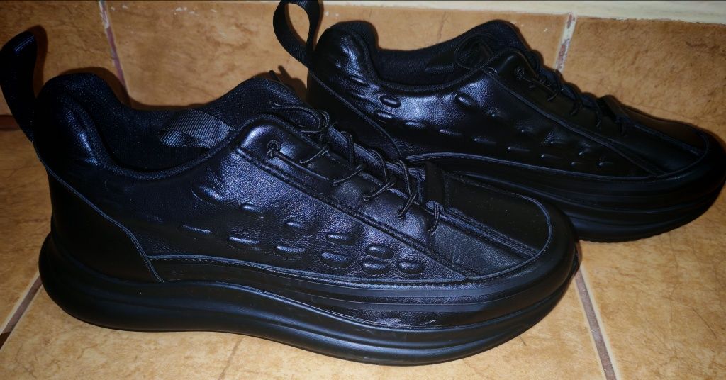 Pantofi noi mărimea 40 interior 26 cm