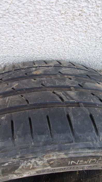 Cauciucuri 235 40 r18