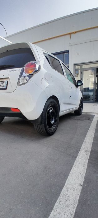 Spark 2012 sotiladi.