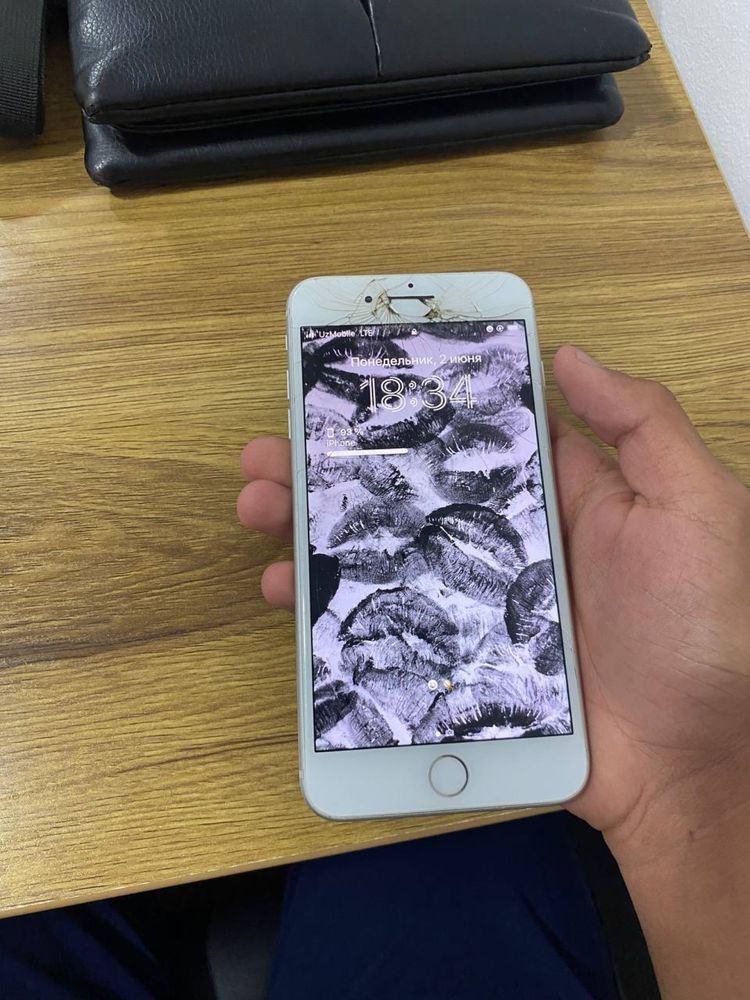 Iphone 8+ radnoy ochilmagan